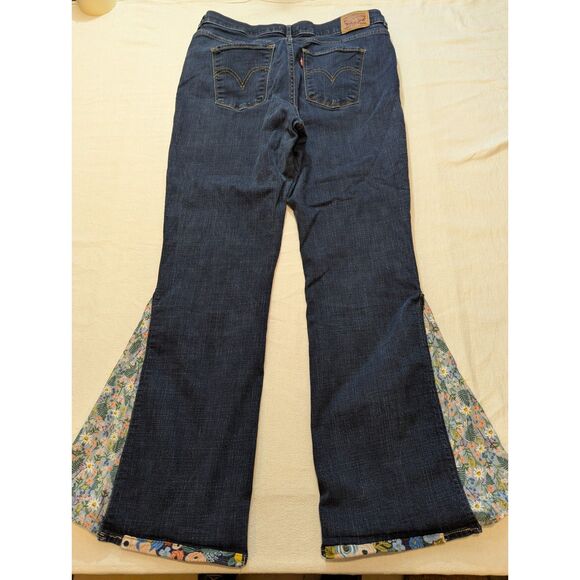 Upcycled Levi’s Floral Godet Flare Jeans Bell Bottom Boho W33 L32 34x32 - Picture 2 of 7